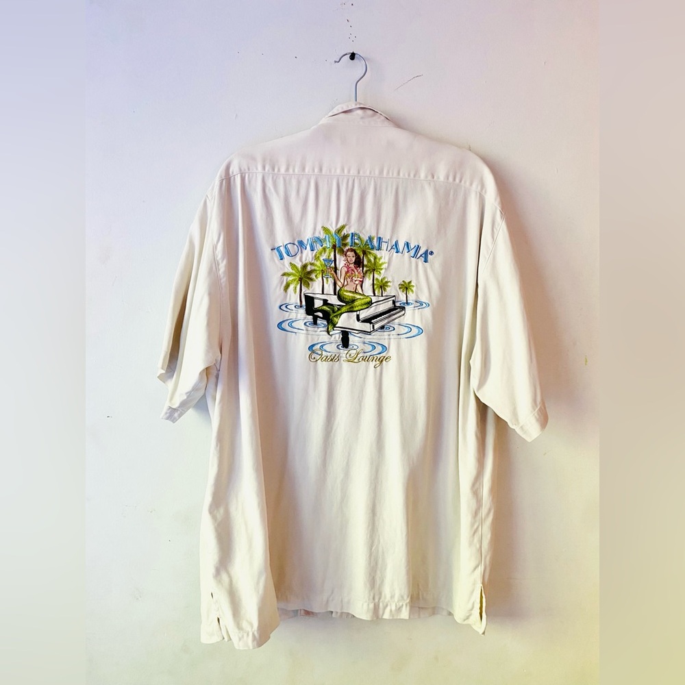 Vintage 90s Tommy Bahama 100% silk mermaid embroidered button down shirt size/XL